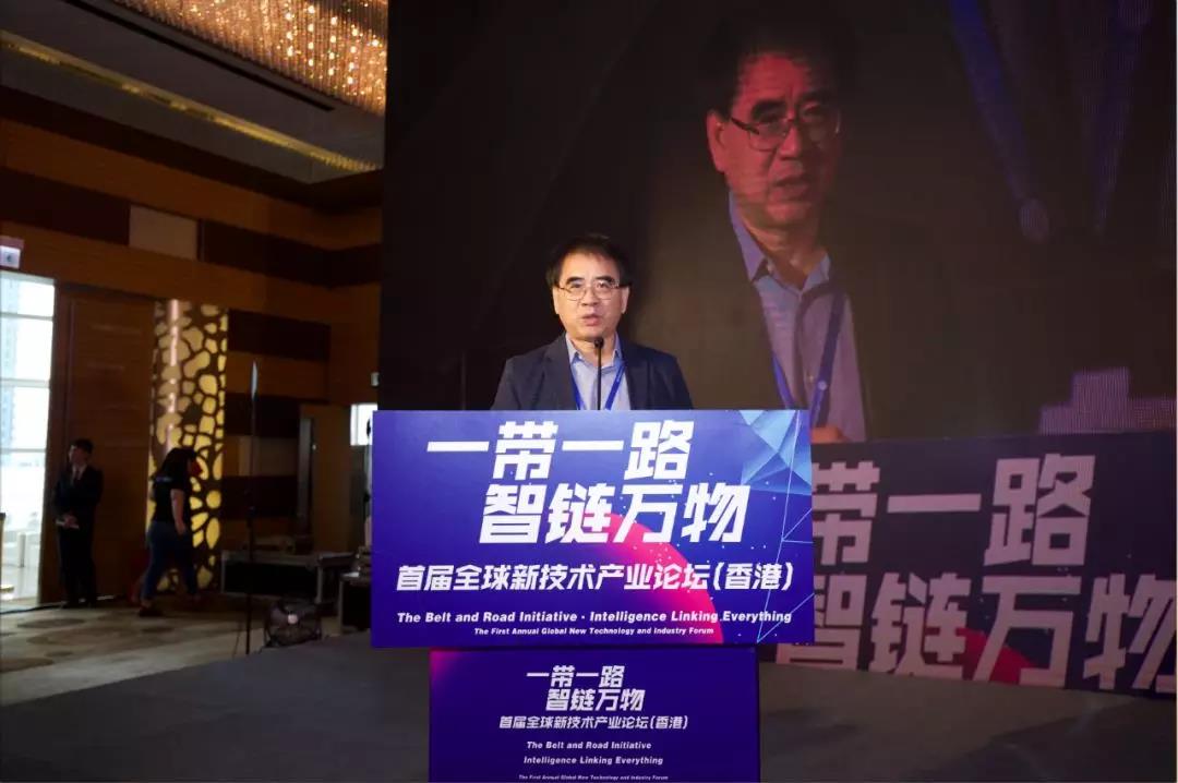 一代007.jpg